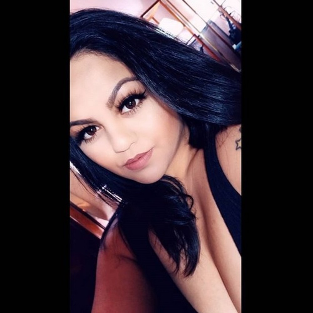 Meet your Posher, Andrea